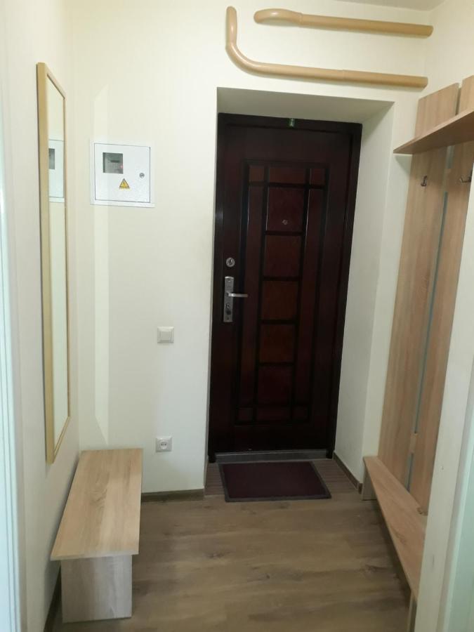 Затишні Апартаментами Біля Озера Ternopil Buitenkant foto
